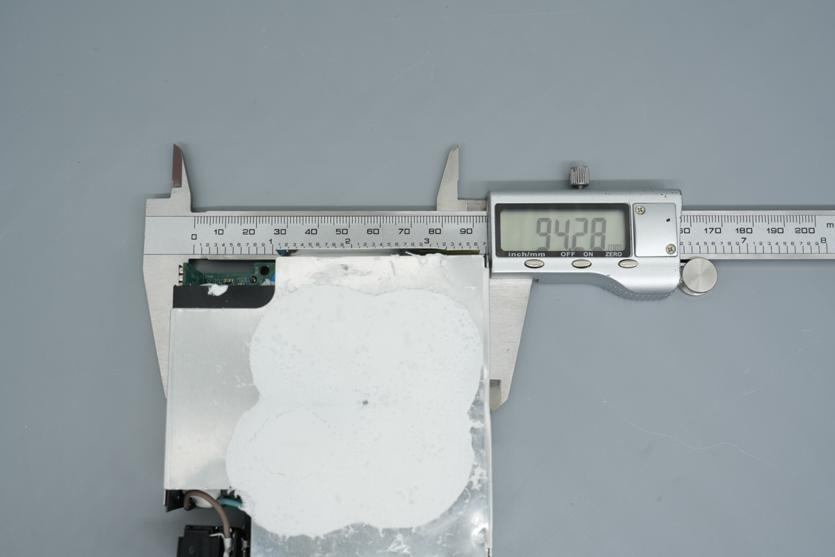 Teardown of the NVIDIA DGX Spark Original 240W USB-C Power Adapter-Chargerlab