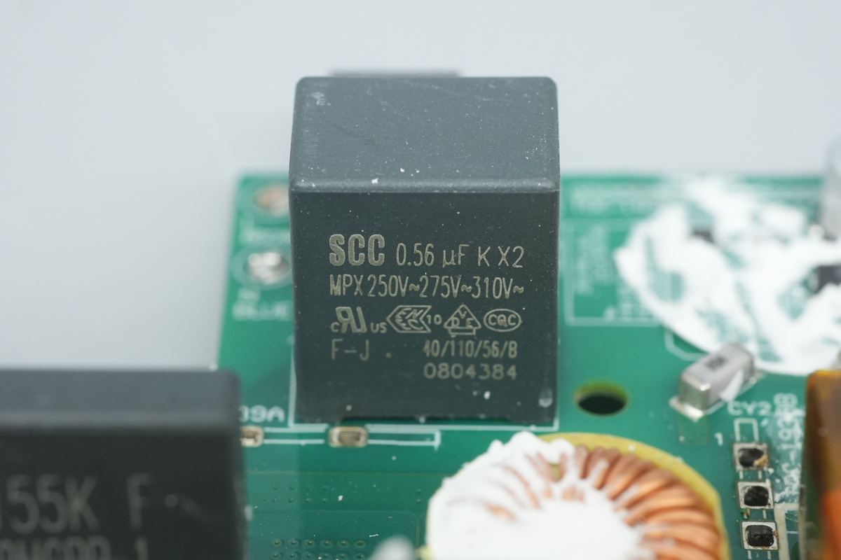 Teardown of the NVIDIA DGX Spark Original 240W USB-C Power Adapter-Chargerlab
