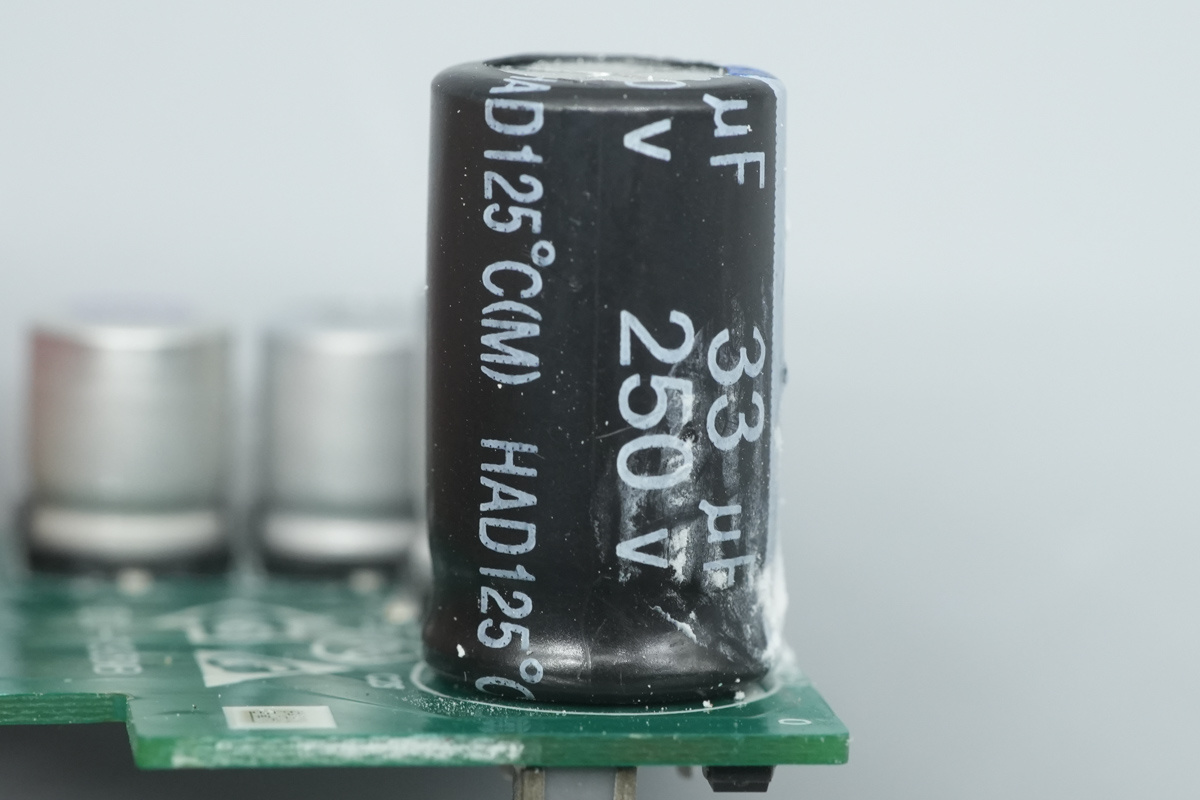 Teardown of the NVIDIA DGX Spark Original 240W USB-C Power Adapter-Chargerlab