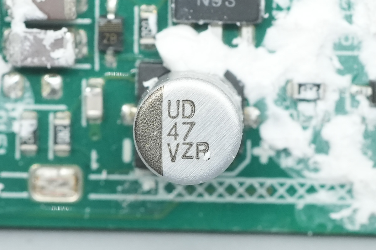 Teardown of the NVIDIA DGX Spark Original 240W USB-C Power Adapter-Chargerlab