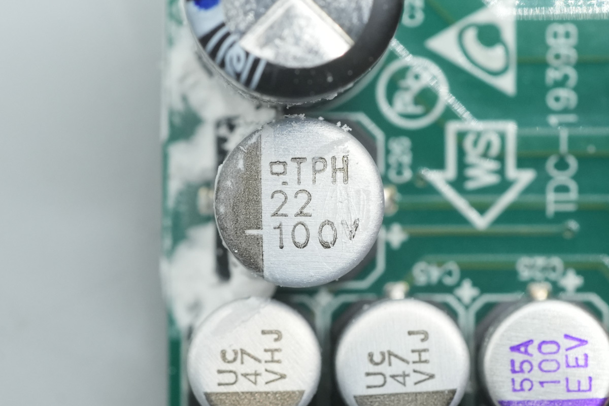 Teardown of the NVIDIA DGX Spark Original 240W USB-C Power Adapter-Chargerlab