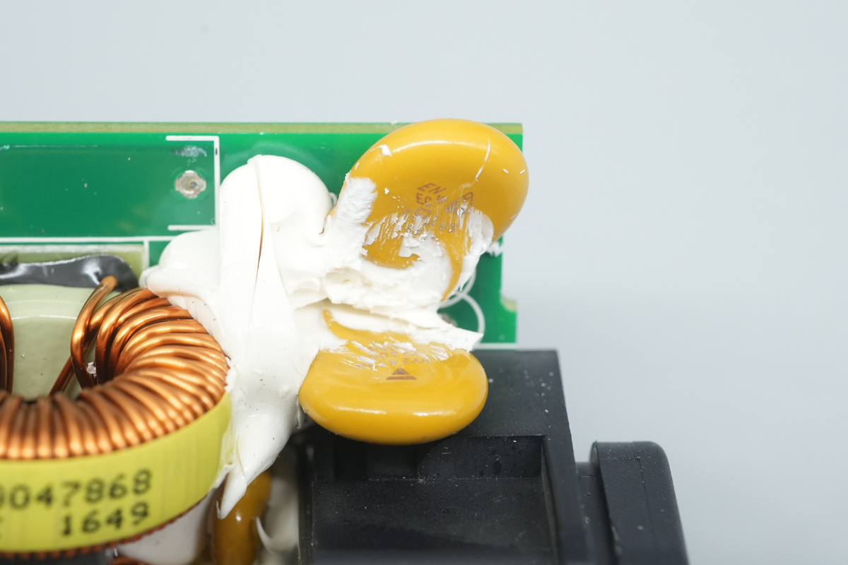 Teardown ofthe GE CSAC0250BZ 250W 80 PLUS Platinum Server Power Supply-Chargerlab
