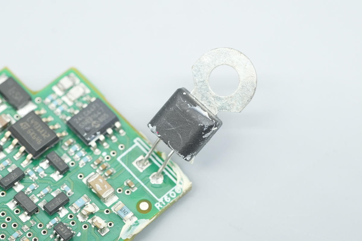 Teardown ofthe GE CSAC0250BZ 250W 80 PLUS Platinum Server Power Supply-Chargerlab
