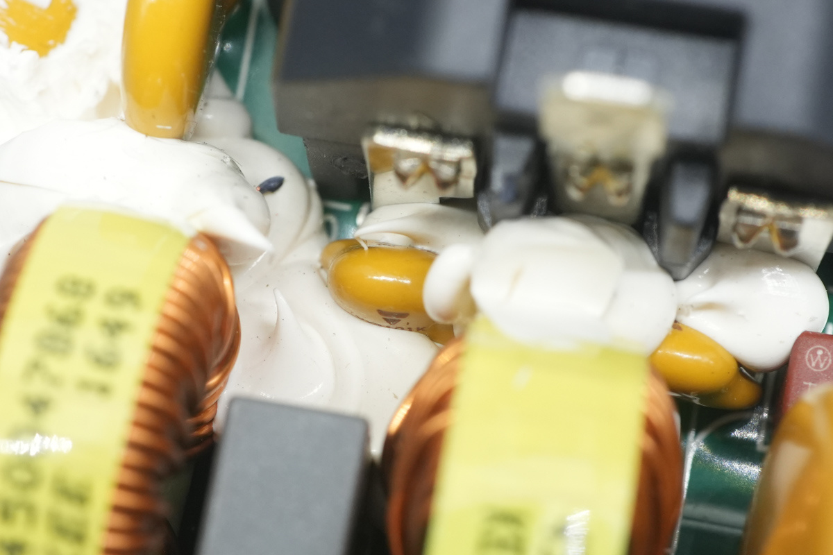 Teardown ofthe GE CSAC0250BZ 250W 80 PLUS Platinum Server Power Supply-Chargerlab