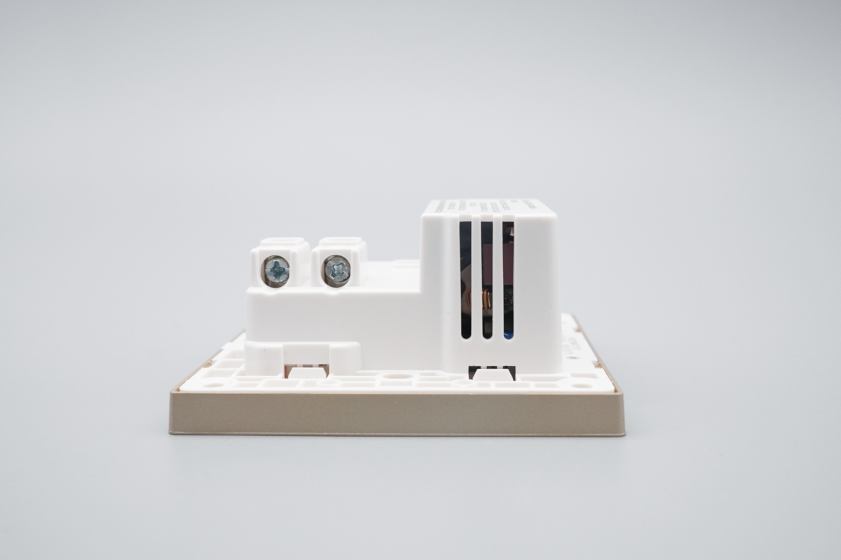 Teardown of the BULL UFCS Fast-Charging 86-Type Wall Panel-Chargerlab