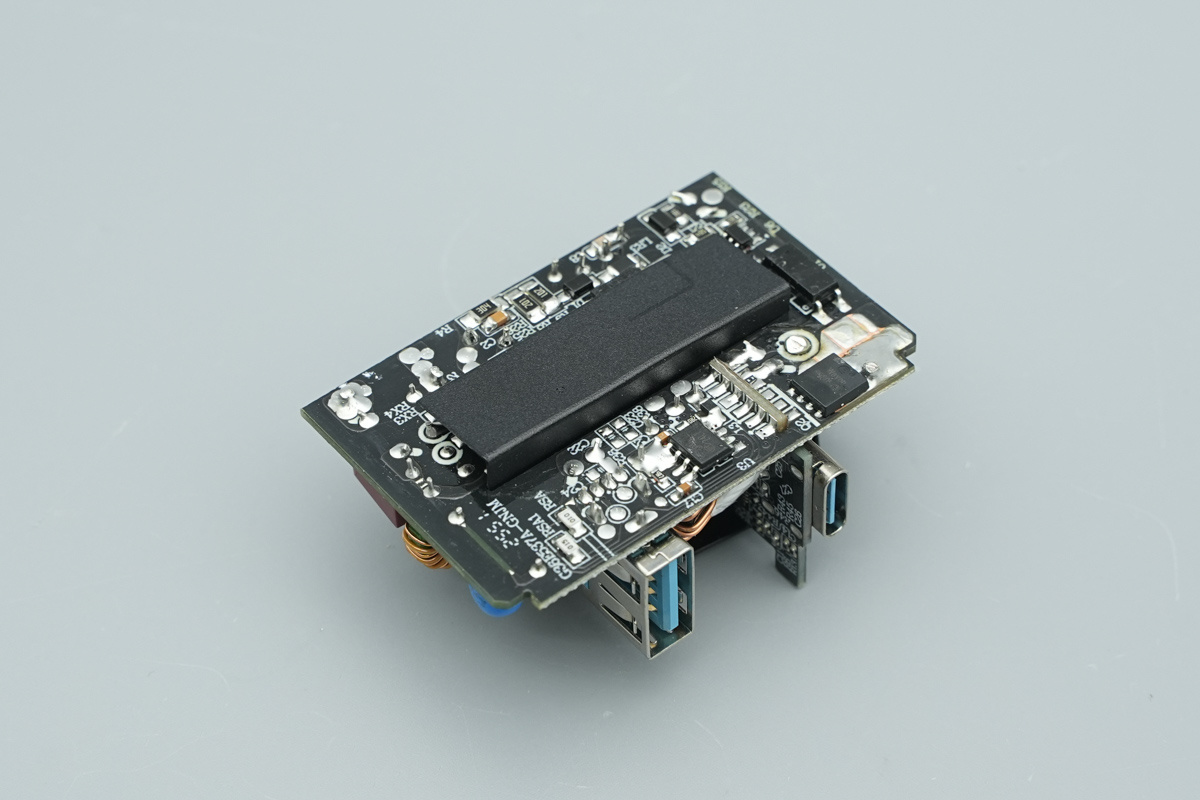 Teardown of the BULL UFCS Fast-Charging 86-Type Wall Panel-Chargerlab
