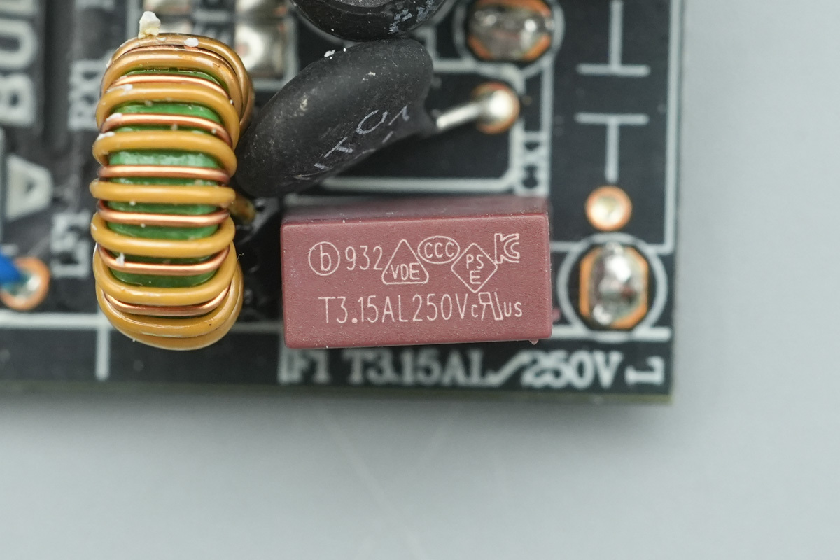 Teardown of the BULL UFCS Fast-Charging 86-Type Wall Panel-Chargerlab