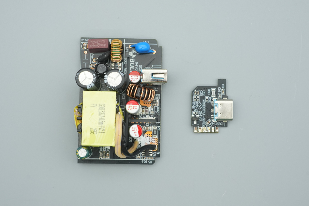 Teardown of the BULL UFCS Fast-Charging 86-Type Wall Panel-Chargerlab