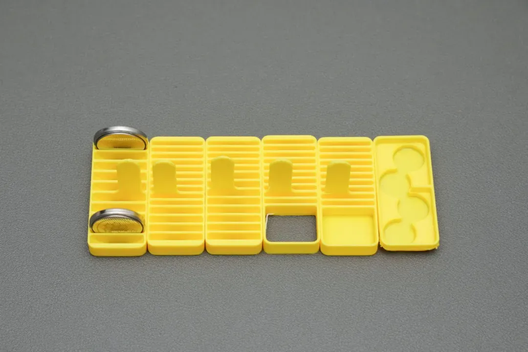 AA Meets Coin Cells | Hands-On with a Multifunctional 3D Printed Battery Case-Chargerlab