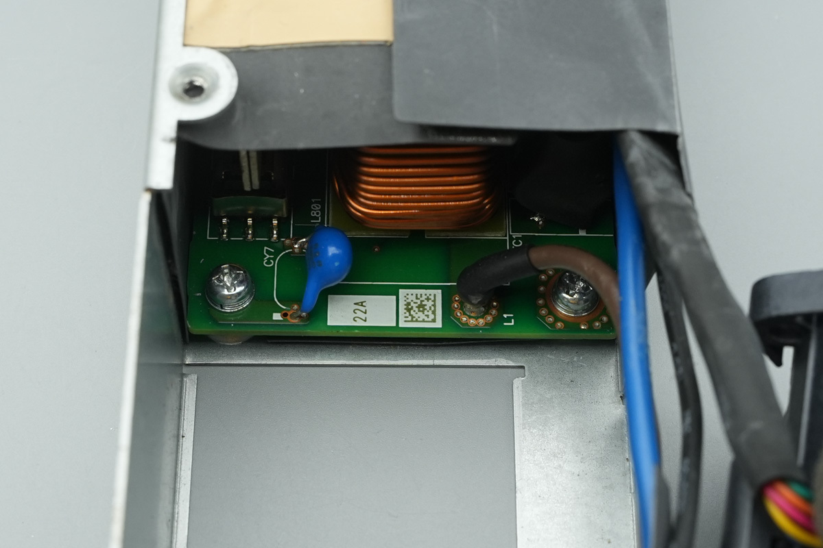 Teardown of the Delta 3000W SiC Server PSU (DPS-3000AB-22A)-Chargerlab