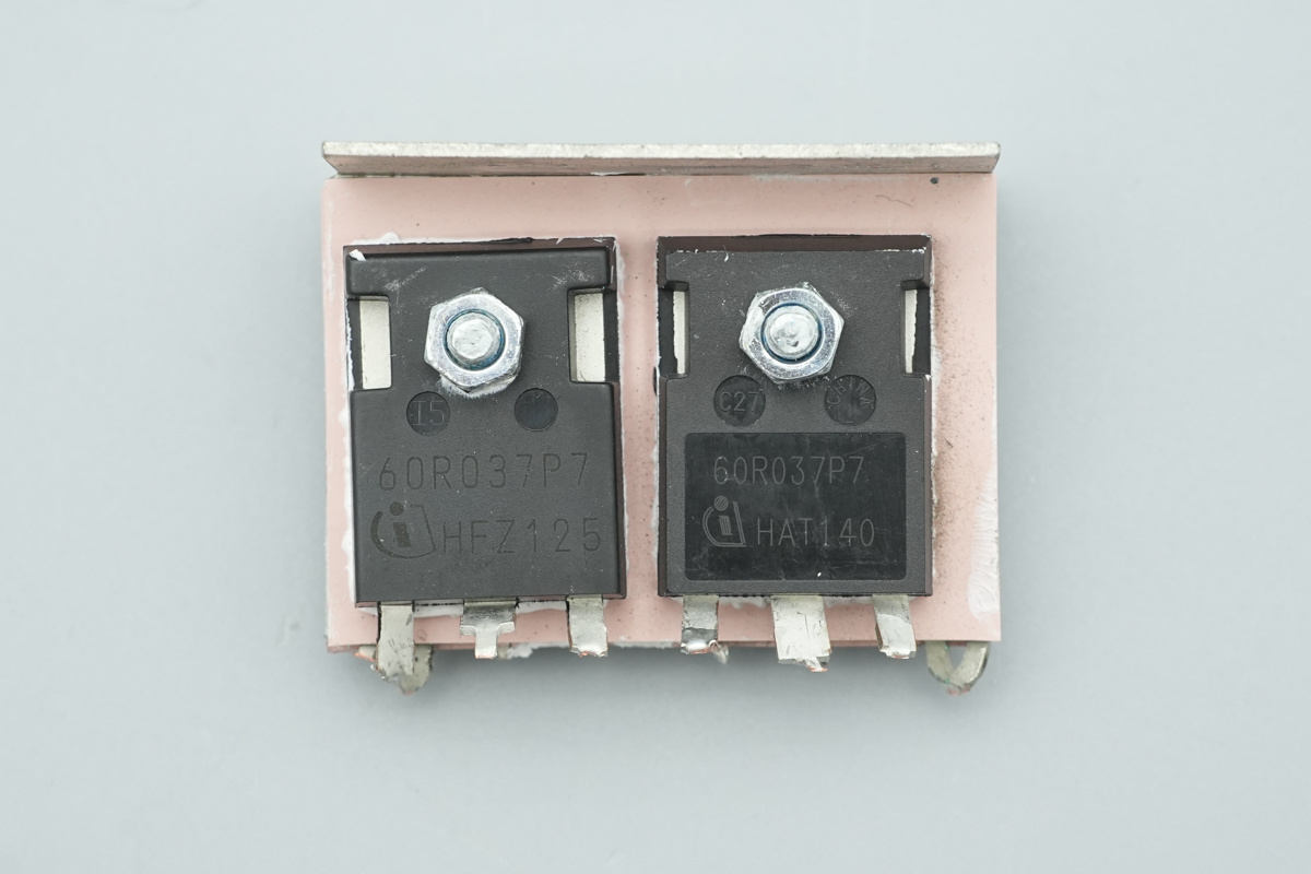 Teardown of the Delta 3000W SiC Server PSU (DPS-3000AB-22A)-Chargerlab