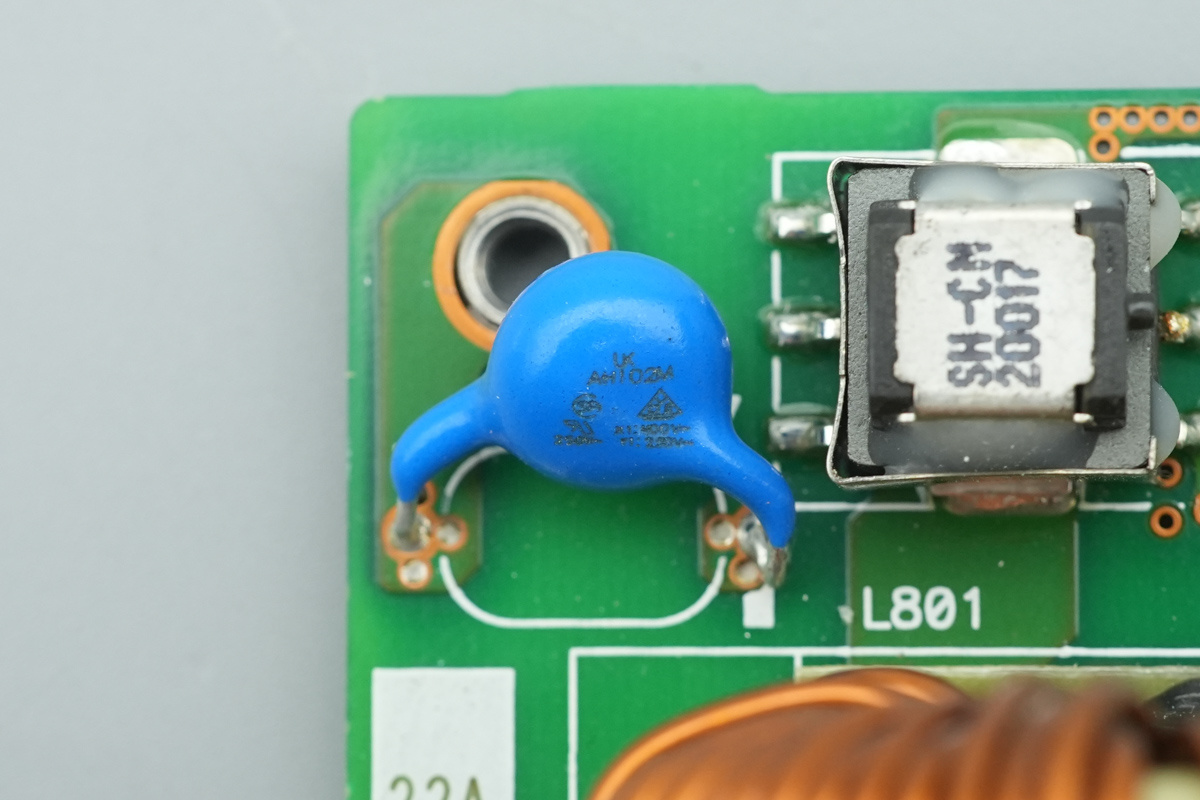 Teardown of the Delta 3000W SiC Server PSU (DPS-3000AB-22A)-Chargerlab