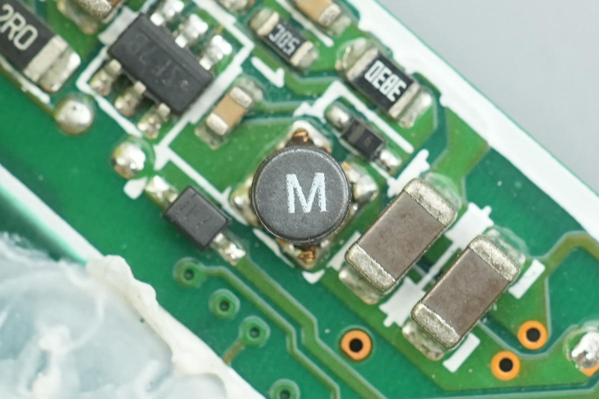 Teardown of the Delta 3000W SiC Server PSU (DPS-3000AB-22A)-Chargerlab