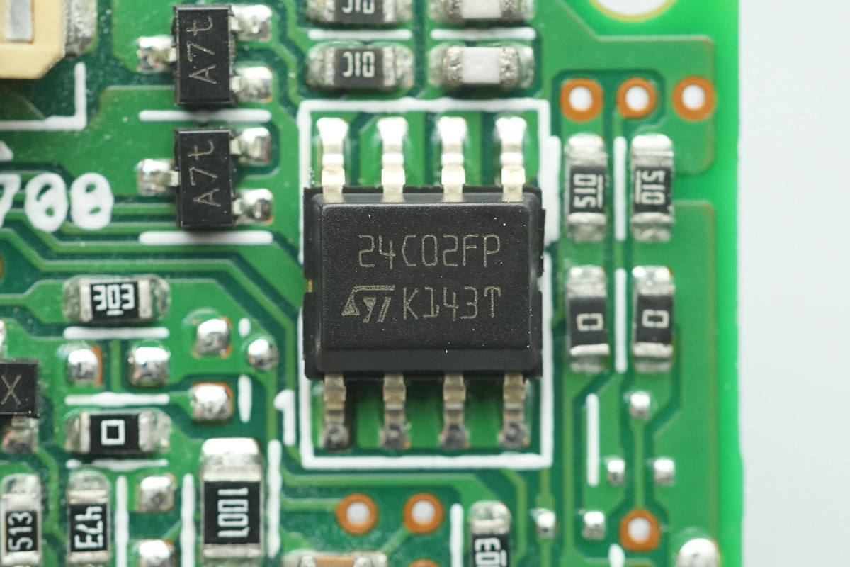 Teardown of the Delta 3000W SiC Server PSU (DPS-3000AB-22A)-Chargerlab