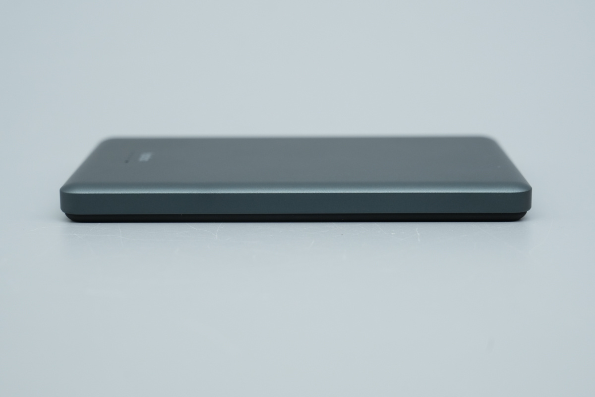 Teardown of the haha TRAVEL Ultra Slim Magnetic Wireless Powerbank 5000mAh-Chargerlab