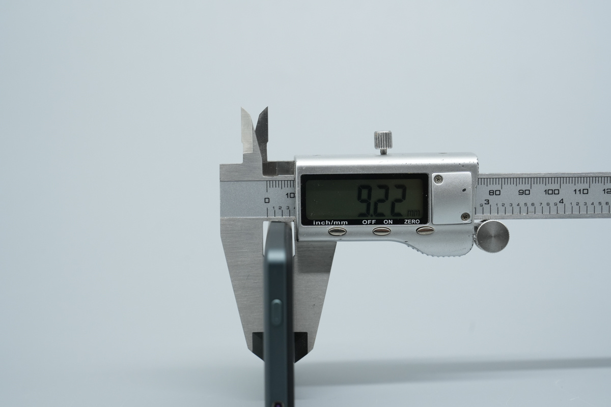 Teardown of the haha TRAVEL Ultra Slim Magnetic Wireless Powerbank 5000mAh-Chargerlab