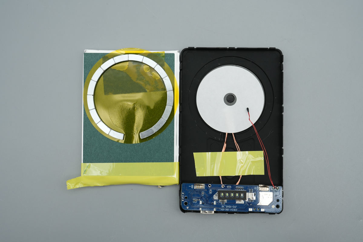 Teardown of the haha TRAVEL Ultra Slim Magnetic Wireless Powerbank 5000mAh-Chargerlab