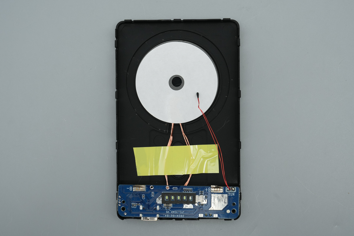 Teardown of the haha TRAVEL Ultra Slim Magnetic Wireless Powerbank 5000mAh-Chargerlab