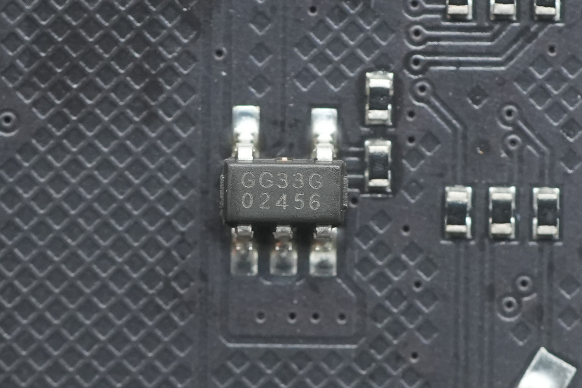 Teardown of the Acer Predator Hermes DDR5 6000 C28 16GB×2 Memory Kit-Chargerlab