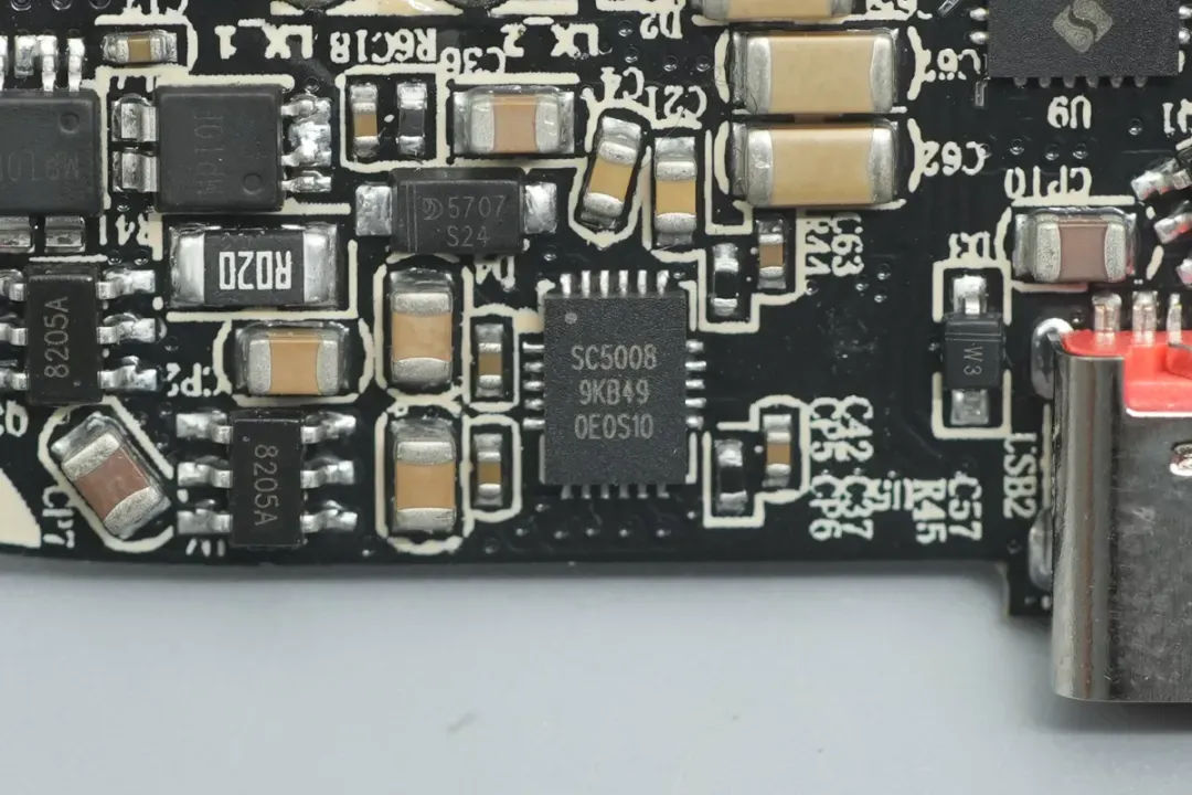 Southchip Unveils the SC5008 15W Full-Bridge Wireless Power Transmitter Power Stage IC for High-Integration Designs-Chargerlab