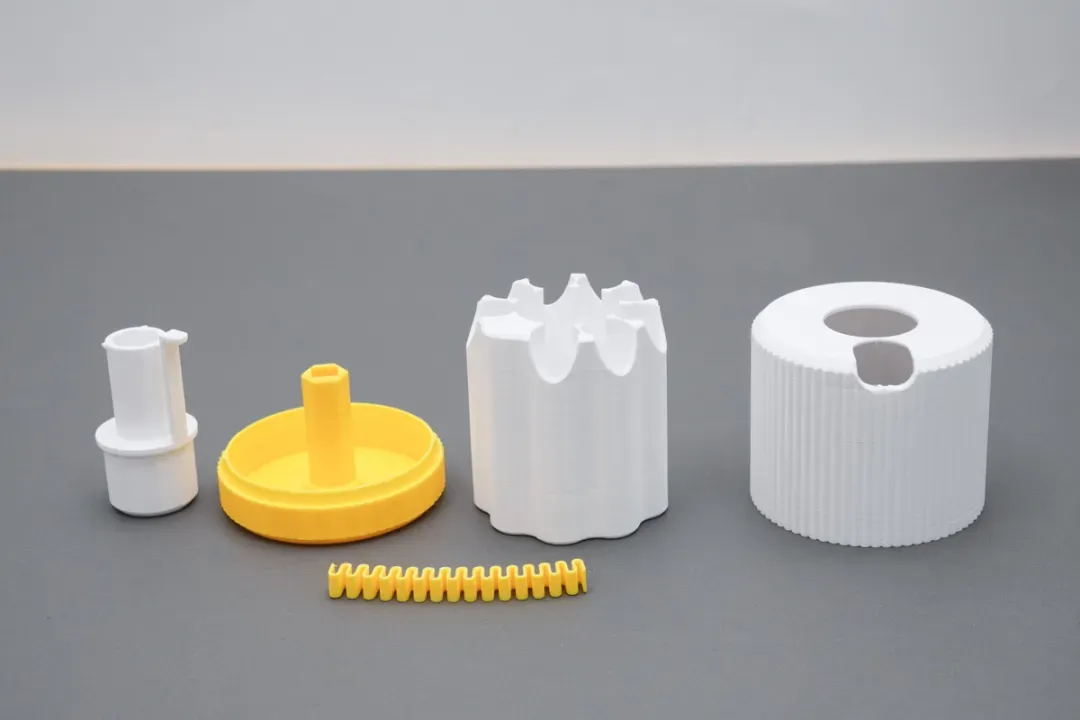 Revolutionizing Desktop Storage | Hands-on with the 3D-Printed 8-Slot 