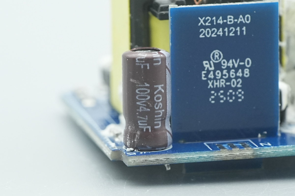 Teardown of the UGREEN 30W USB-C GaN Fast Charger-Chargerlab