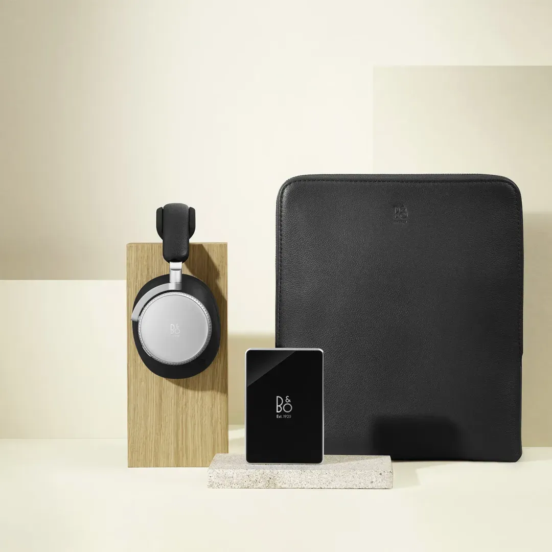 Luxury Audio Pioneer B&O Debuts Qi2 Magnetic Power Bank-Chargerlab