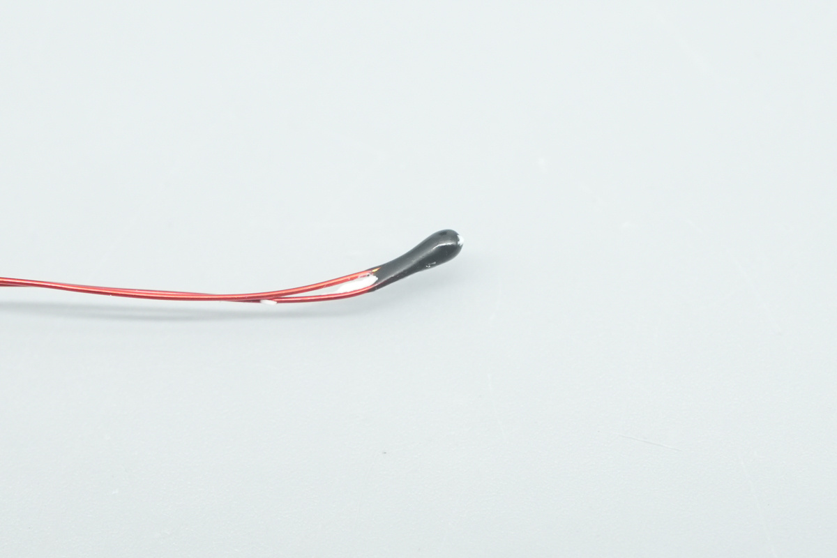 Teardown of the Xiaomi Built-in Cable Power Bank 20000mAh 22.5W 2026-Chargerlab